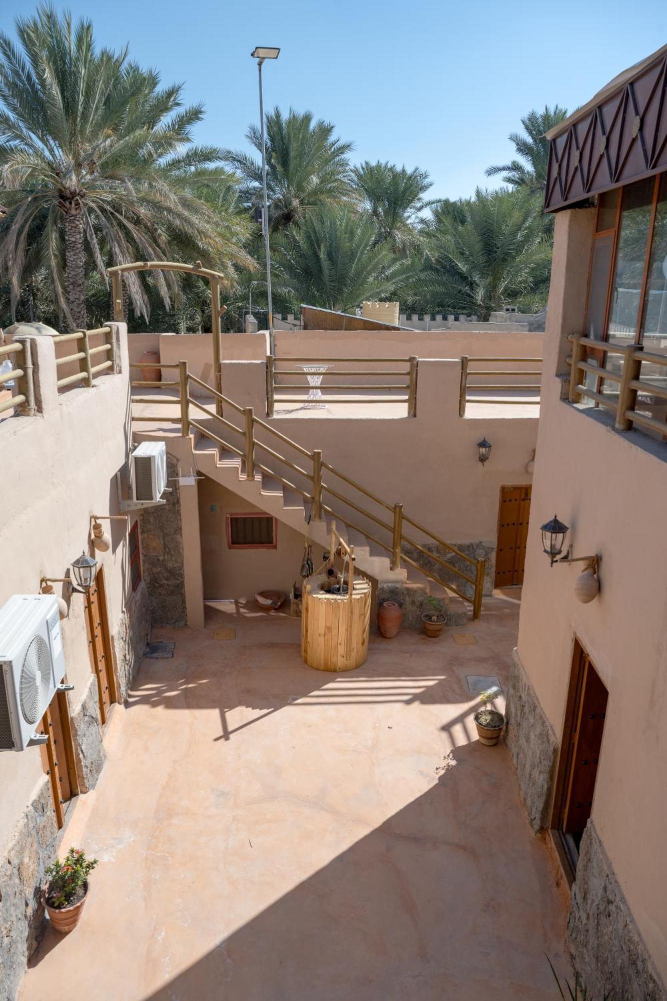 بيت نُزل السلام Bait Salam Inn Al Ḩamrāʼ Dış mekan fotoğraf